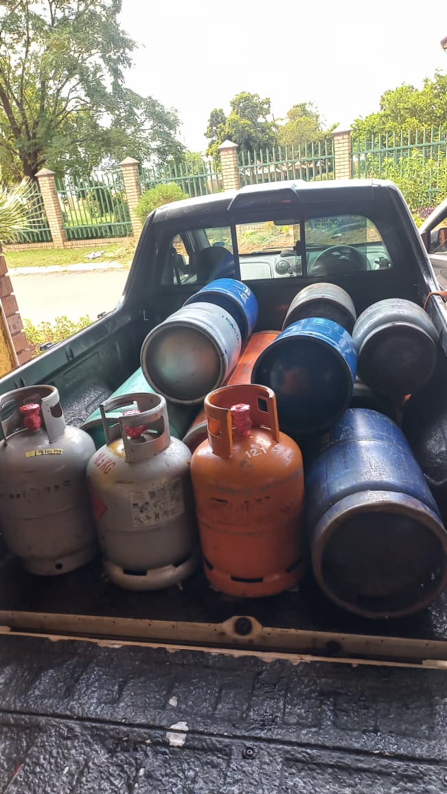 Gas cylinders